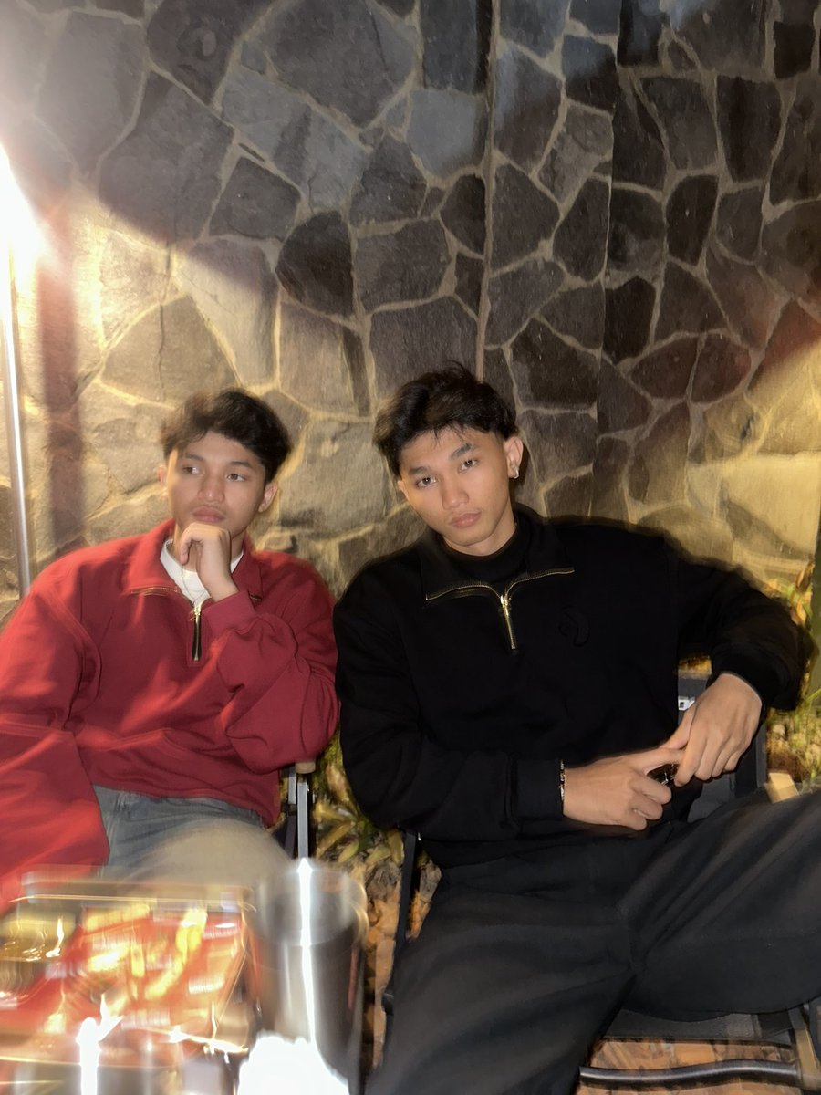 JeffMoses00's tweet photo. shoot nya 20 menit, nongkrong nya 4 jam . https://t.co/BAxS75GgBk