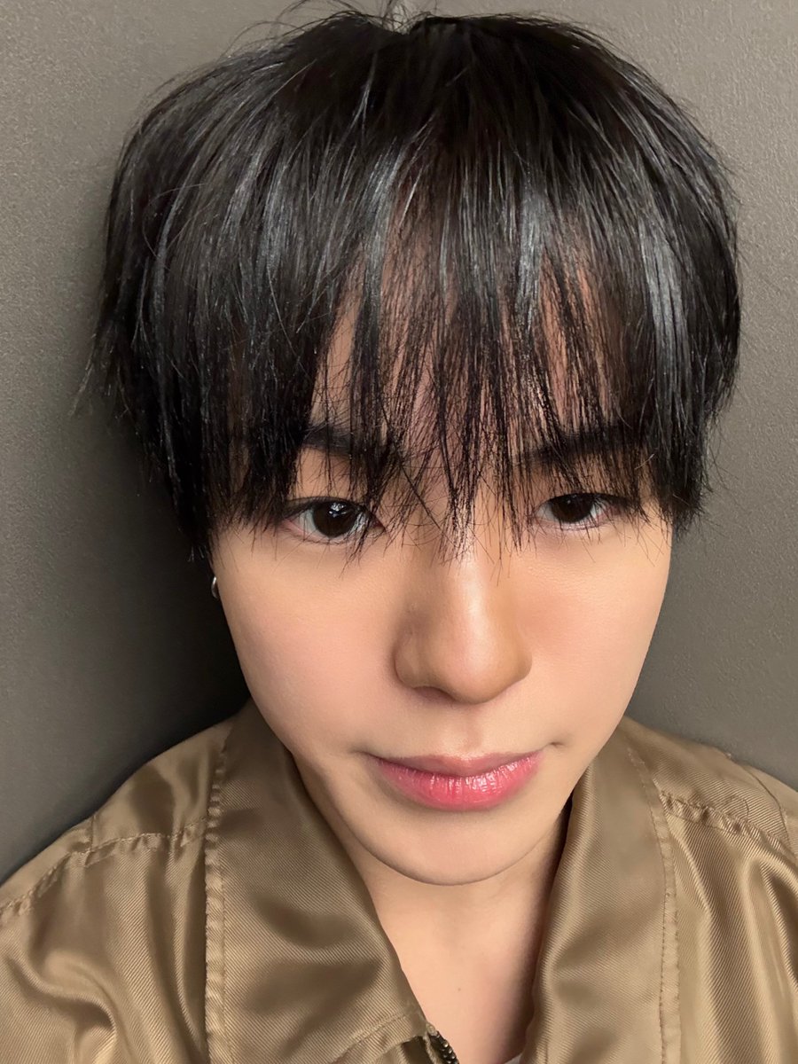 kkyu_jjaelly's tweet photo. 위버스포스트 #윤재혁
오늘도 오렌지로 물들어가는 https://t.co/f1bxGeYH09