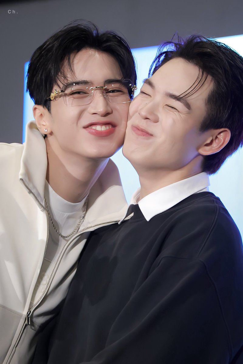 chimonoy's tweet photo. ผมเดรสสสส 

TESHOWPING TINGTING ONE FAM

#GMMTVFANIVAL2026HappyFamilyxTP
#TeshowPing https://t.co/vkUNVAWTPX