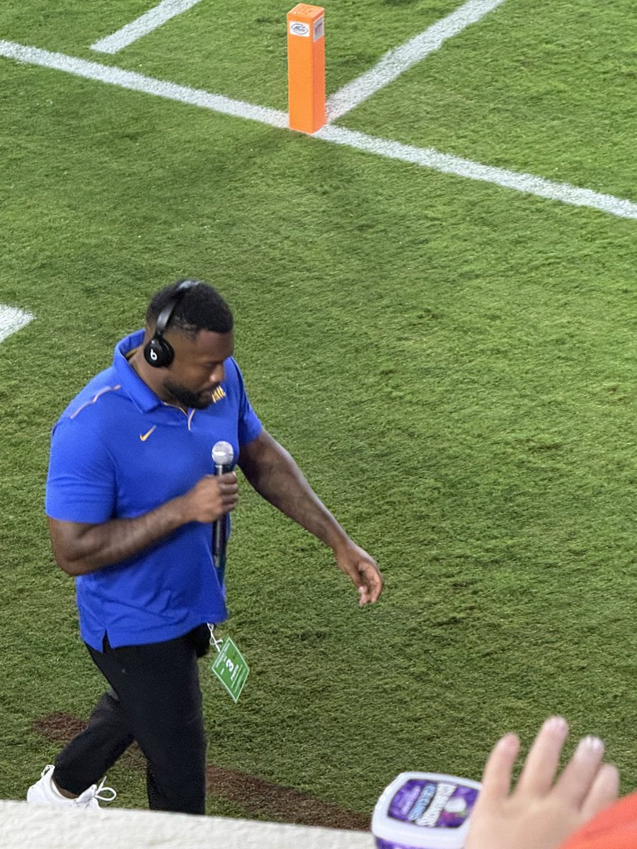 JollayBryan's tweet photo. @scorindorin you were sweating  before that kick! https://t.co/3Aao0gxazj