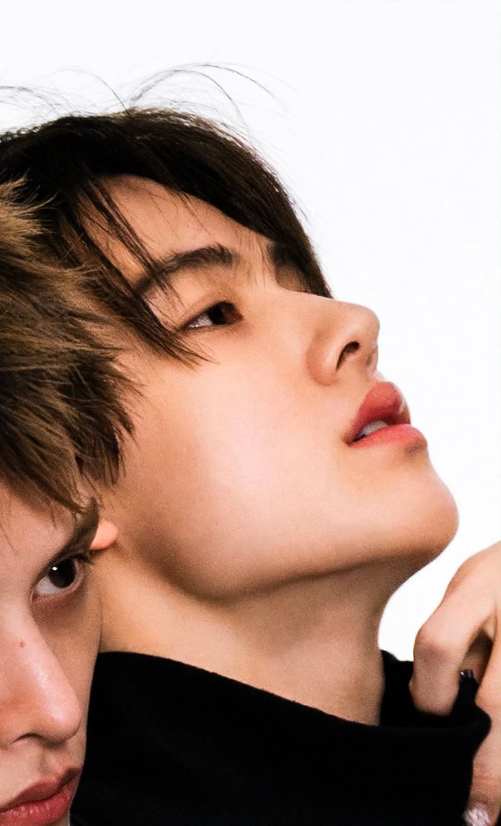 eomghello's tweet photo. HOLY SIDE PROFILE https://t.co/zGvYXYXlTw