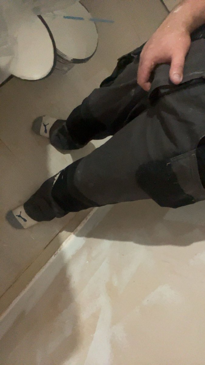 MasterCSocks's tweet photo. Who wants me painting their room 😈 https://t.co/sIxT6DmJPc