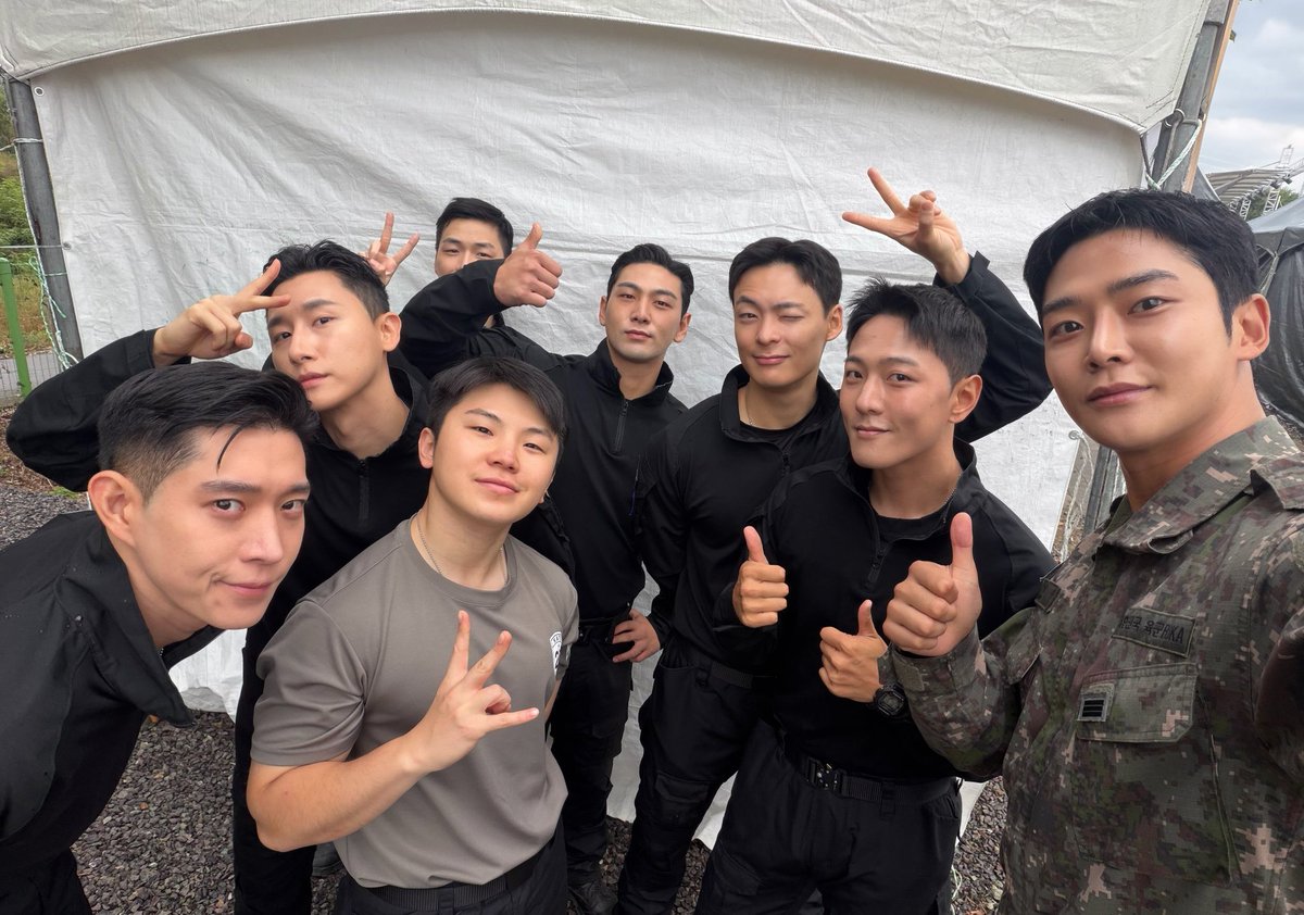 aludraexe's tweet photo. donghyuk ikon upload these pictures with “the avengers” by alan silvestri as bgm 😭 they definitely knew we called them as kpop avengers military version 😭🫶 https://t.co/2FFPxWfCzz