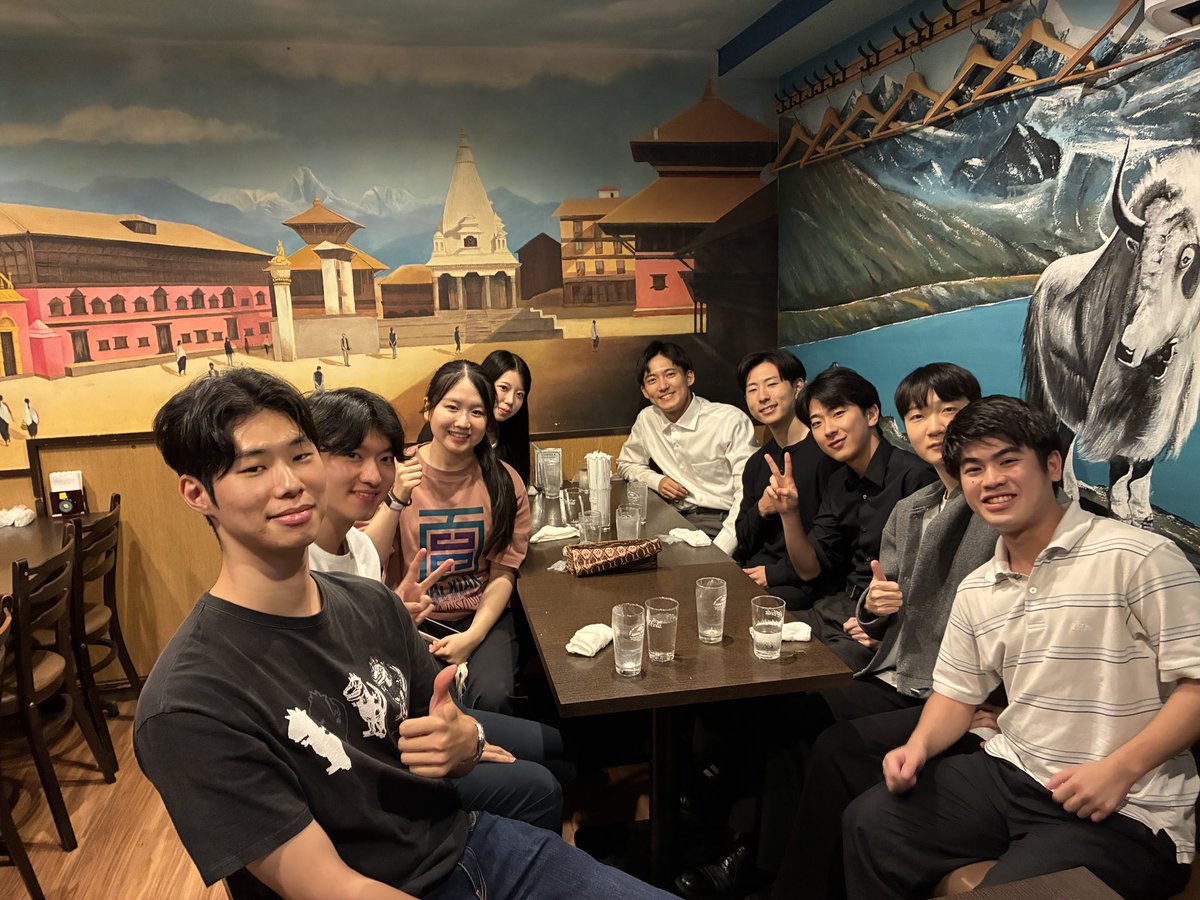kou_goto_'s tweet photo. 今日のランチ会には
🎓国産LLMの開発をする東大院生
🎓インド向け食品輸出事業を経営する鹿児島大生
🎓休学してAIスタートアップ社員として働く東大生
🎓精華大学留学のトリリンガル女子
🎓海外企業との商談通訳として働く早稲田生
🎓弁論部を創部→大会準優勝者
🎓SASUKE出場に向け対策中の日大陸上部長
🎓国家プログラムでシステム開発をしていた韓国人留学生エンジニア

が来てくれました！