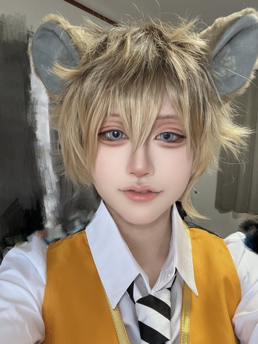 leda_ll007's tweet photo. cos twst🍩 https://t.co/SiWRWjbFaL