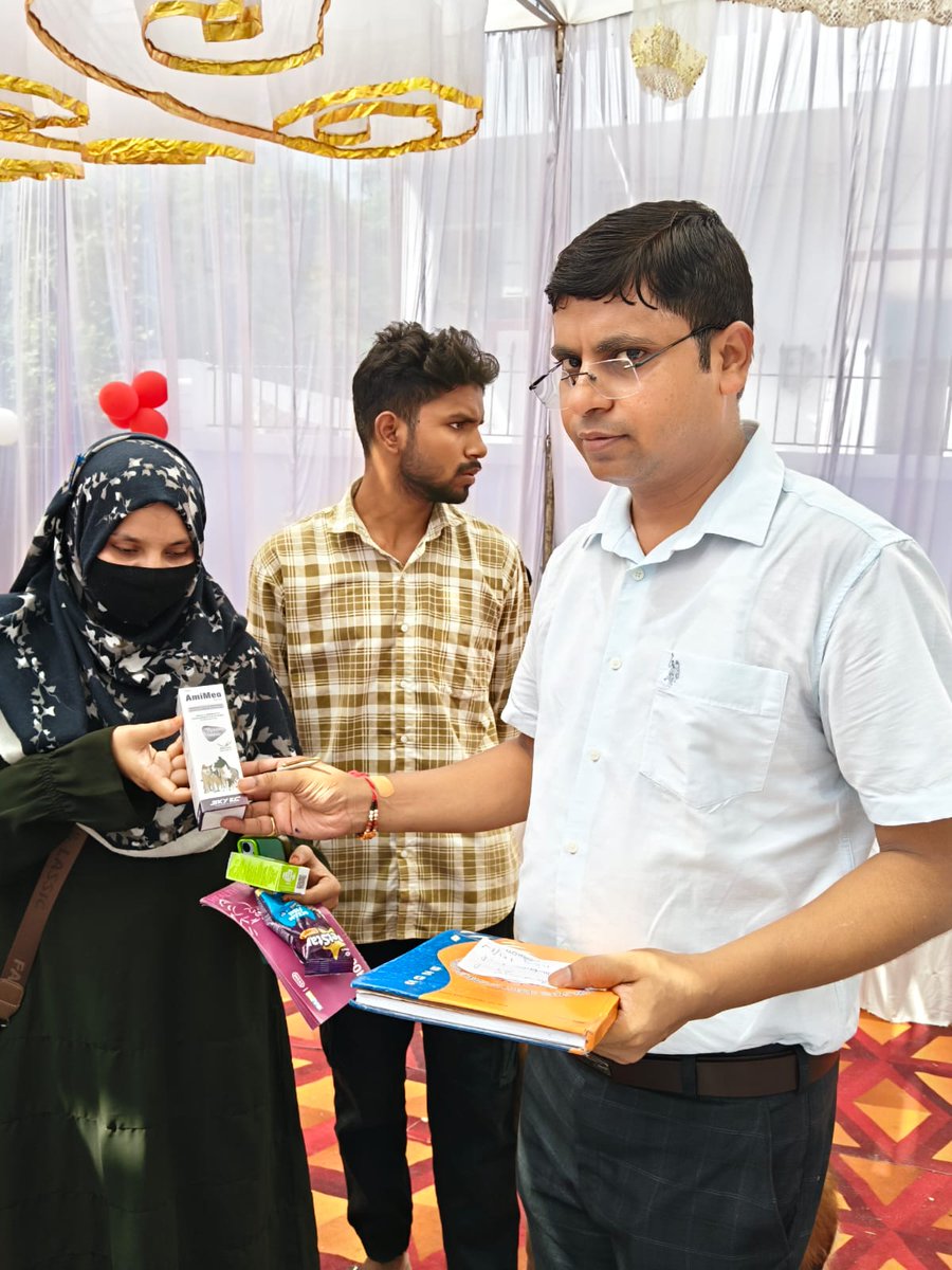 skyec_official's tweet photo. SkyEc proudly participated in an Anti-Rabies Vaccination Camp at Aditya Dog Point, Ghazipur.

#skyec #antirabiescamp #rabiesawareness #vaccinationcamp #pethealth #veterinarycare #animalhealth #ghazipur https://t.co/qmiYKR7a01