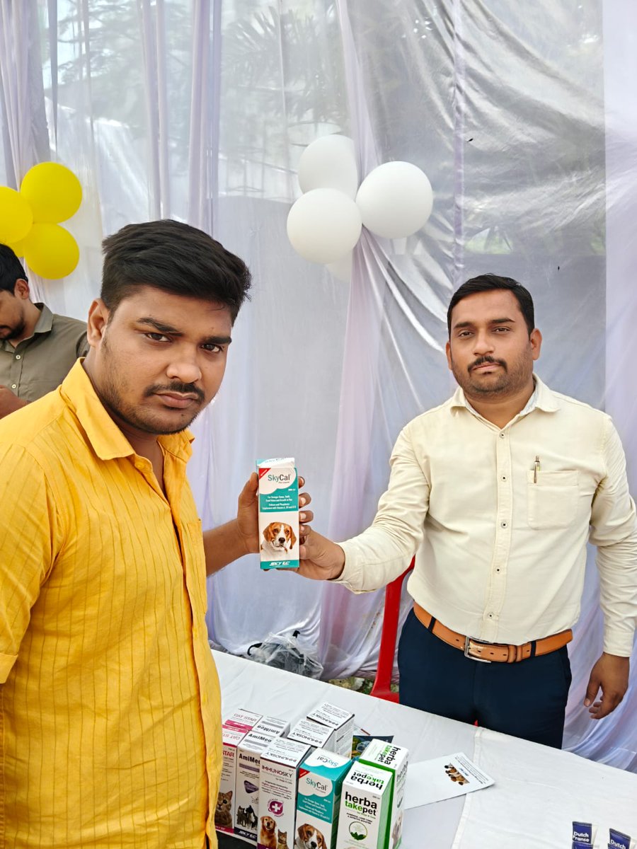 skyec_official's tweet photo. SkyEc proudly participated in an Anti-Rabies Vaccination Camp at Aditya Dog Point, Ghazipur.

#skyec #antirabiescamp #rabiesawareness #vaccinationcamp #pethealth #veterinarycare #animalhealth #ghazipur https://t.co/qmiYKR7a01