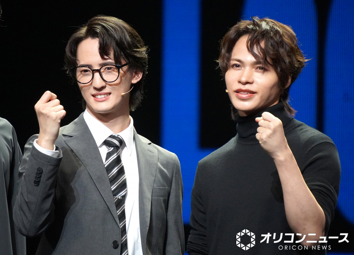 oricon's tweet photo. 舞台『ノッキンオン・ロックドドア THE STAGE』

上田竜也、W座長のTravis Japan川島如恵留を信頼
「足りない部分を補ってる」✨️
https://t.co/Ov4jq4FHVz

#ノキドアステージ @knockinon_stage https://t.co/UfczLLMWJT