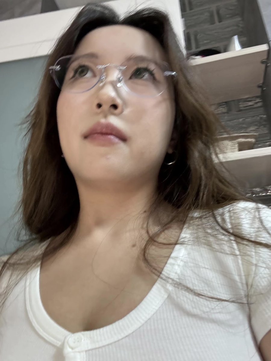 tamara_7vibe's tweet photo. 30➕的姨姨怎么才能遇到自告奋勇的男孩子呢 https://t.co/82wd9euKXf