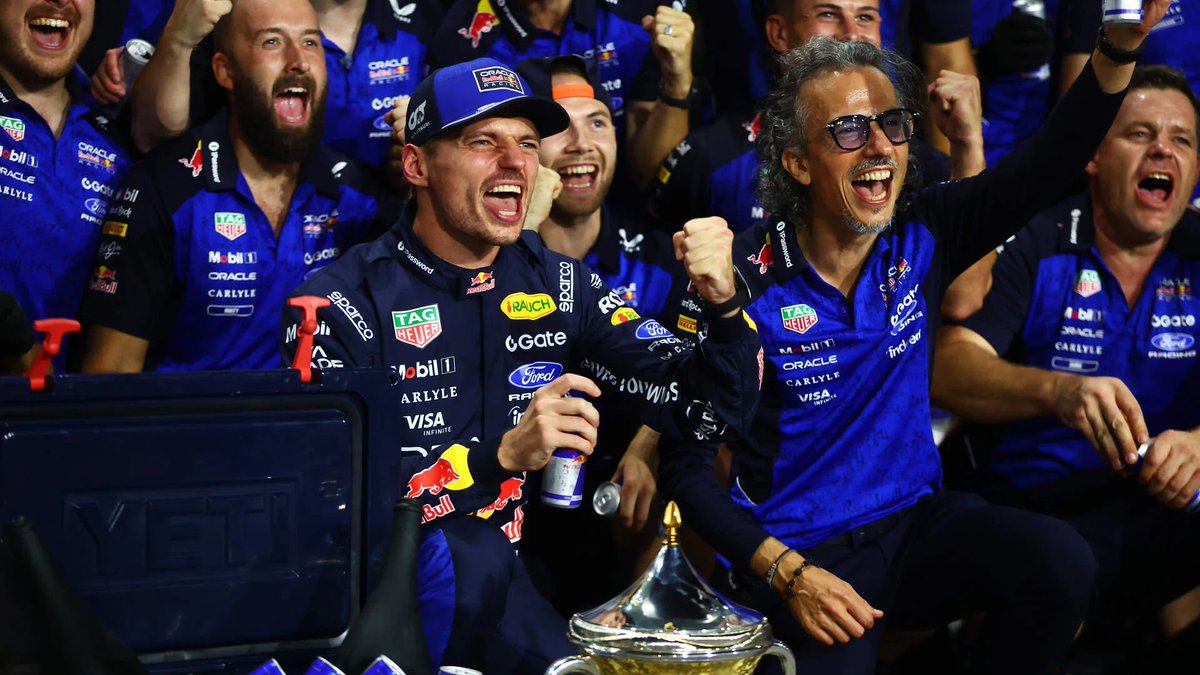 RBR_Daily's tweet photo. Laurent Mekies: "It is true that a week ago we thought this coming weekend’s circuit in Singapore would suit us better than Malaysia."

"That is mainly because earlier this year we struggled with medium and fast corners compared to the competition. And because our performance in slow corners was better. The difference in power in Malaysia did surprise us in that regard."

[@telegraaf]