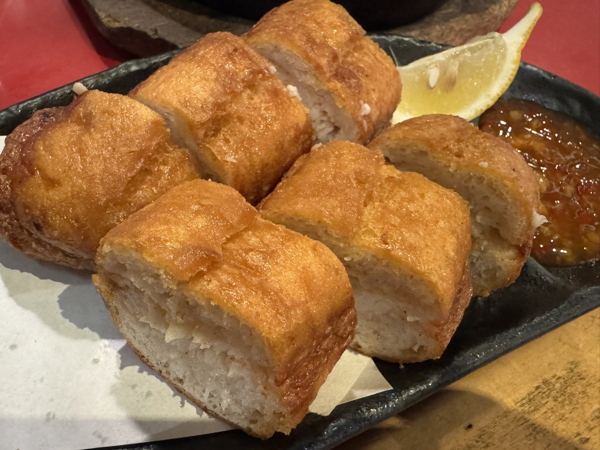 shitoshiii01's tweet photo. 俺が長崎で1人飲みした時に食べたものがハトシロールと雲仙ハムだったんですがこれは運命ってことでいいですか？ありがとうございます https://t.co/8jExY53yhK