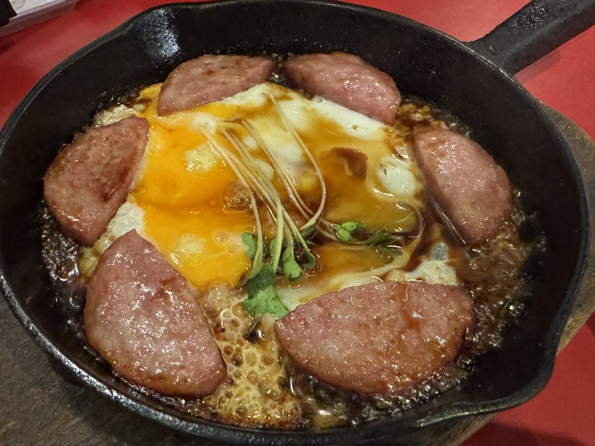 shitoshiii01's tweet photo. 俺が長崎で1人飲みした時に食べたものがハトシロールと雲仙ハムだったんですがこれは運命ってことでいいですか？ありがとうございます https://t.co/8jExY53yhK