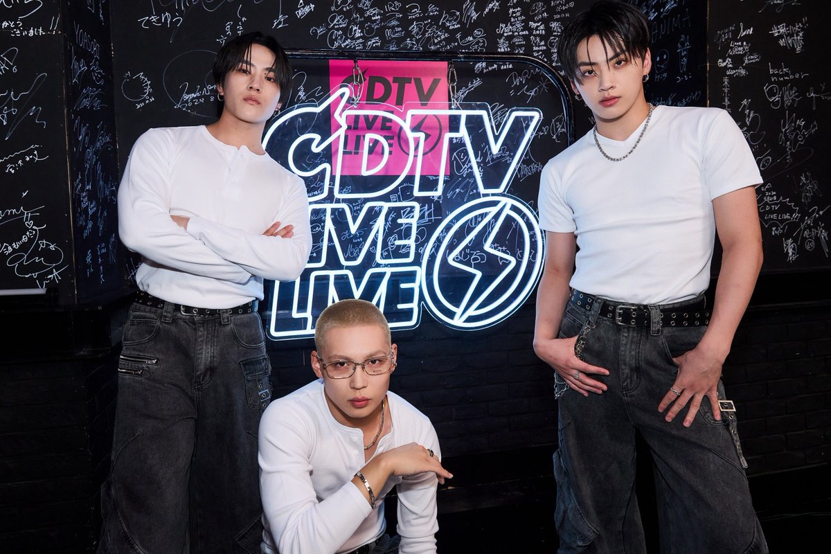 tjbb_'s tweet photo. TBS「CDTVライブ！ライブ！」
踊ってみた企画

#LDH選抜
🐣HINATA
https://t.co/4WpOgYeqpZ

🦋TAKI
https://t.co/vfYTgiHUJf

👽NOSUKE
https://t.co/gVWfNaFij7

出演させていただきました✨
ありがとうございました🚀

┈┈┈
🚀About #TJBB
https://t.co/nz8BroLnBB

NEO EXILE SPECIAL LIVE 2026
🗓️日時
12/30(水) 開場17:00/開演18:00
12/31(木) 開場16:00/開演17:00
📍ららアリーナ 東京ベイ
🔗
https://t.co/6H3ePcbATV
┈┈┈

@TBSCDTV
#CDTVライブライブ
#TJBB #THEJETBOYBANGER