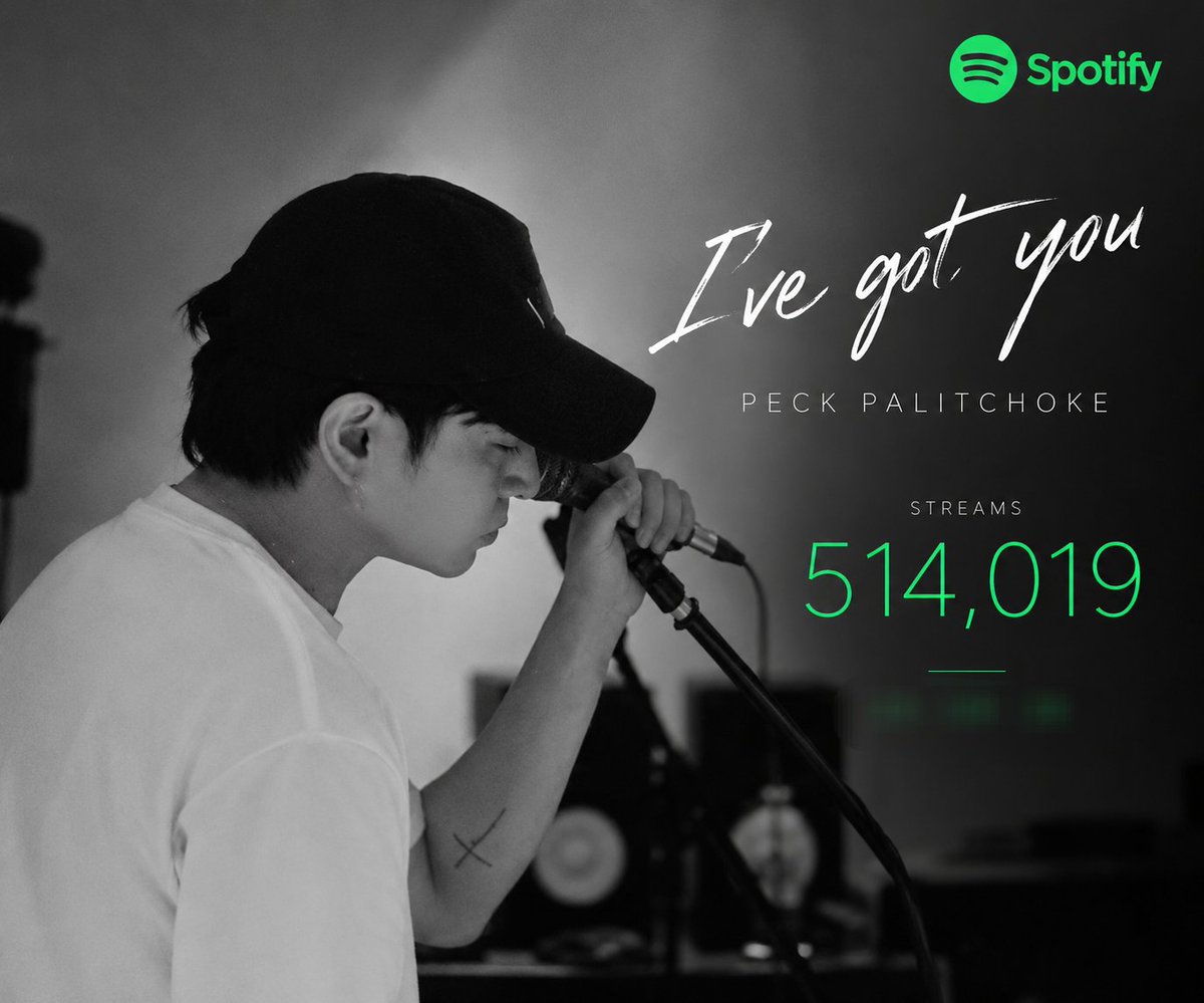 Jukebox702's tweet photo. พี่เป๊กร้องเพลงรอไปก่อนนะคะ อีกนิด ขอเวลาอีกนิด เดี๋ยวก็ 6 แสน 

🎤 คนร้องไม่ท้อ  🎧  คนฟังจะทิ้งได้ยังไง 

🤍 เพราะนี่คือหัวใจของนักร้อง

#เป๊กผลิตโชค @peckpalit https://t.co/5jBvILFTKh