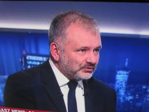 MarekBrzeg's tweet photo. Zupa w 📺 straszy, że prokuratura dobierze się Adamowi Bielanowi (z PiS) "do dupy", jeśli potwierdzi się, że ten - będąc za granicą - skarżył się na własne państwo.
Ty Zupa musisz najpierw zamknąć całą PO i całą Lewicę, które latami "gardłowały" w Brukseli przeciwko Polsce. 😆 https://t.co/R3KqVI47AJ