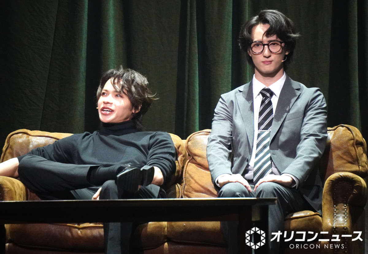 oricon's tweet photo. 上田竜也、主演舞台で43歳の誕生日をお祝い🎂

川島如恵留をけん制「年は言うな」‼️
https://t.co/ZY2pG21NQN

舞台『ノッキンオン・ロックドドア THE STAGE』 https://t.co/iw2hUlsa4x