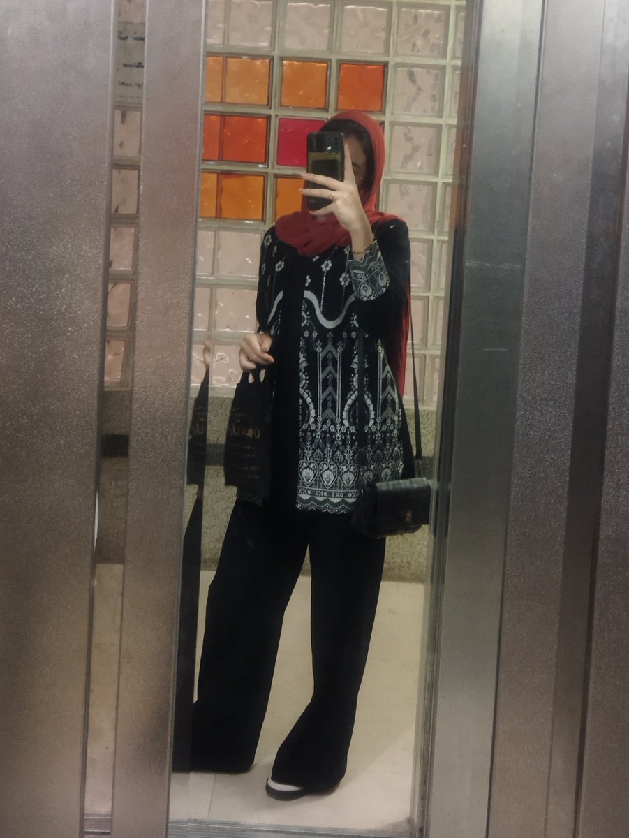 Elibeli2021's tweet photo. because today is my day:))) https://t.co/7cwWQoiKQO