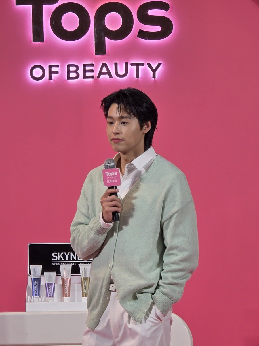 topsthailand's tweet photo. แอดมินหัวใจพี่กิ้นงับบ 🥹🫶✨️

SKYNLAB TOPS WITH BILLKIN

#TopsofBeauty2026 #LOOKSครบทุกเรื่องบิวตี้ #TOPSTHAILAND #SKYNLABxBILLKIN #Bbillkin #SKYNLABxTOPS #SKYNLAB https://t.co/IMOfZTgccy