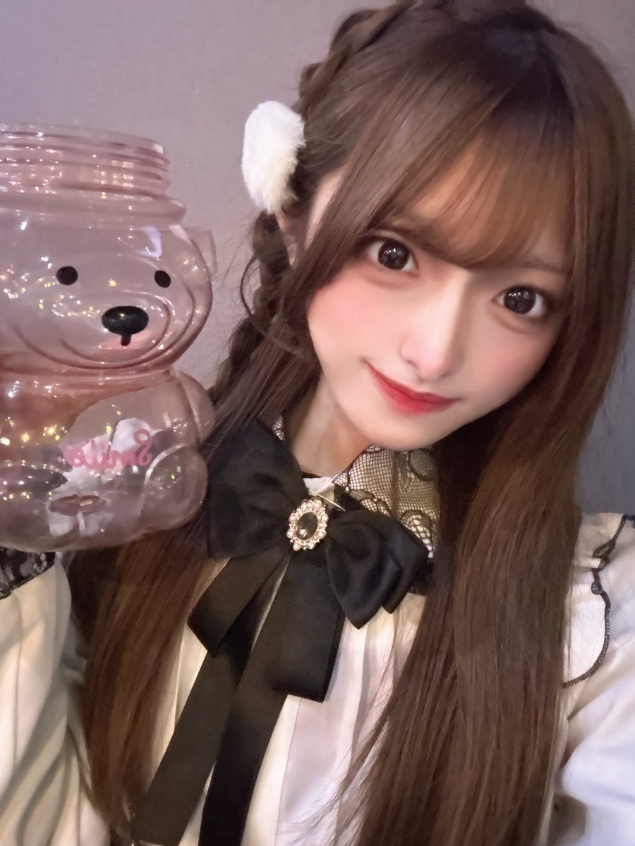 miri___al's tweet photo. 退勤しました！

♡ジョジョラーお兄さん！もっとたくさんお話したかった😭また来てください✨️

次回出勤予定は11日13:00～21:15です！

@andlove_akb https://t.co/ZGiASGSJ9V