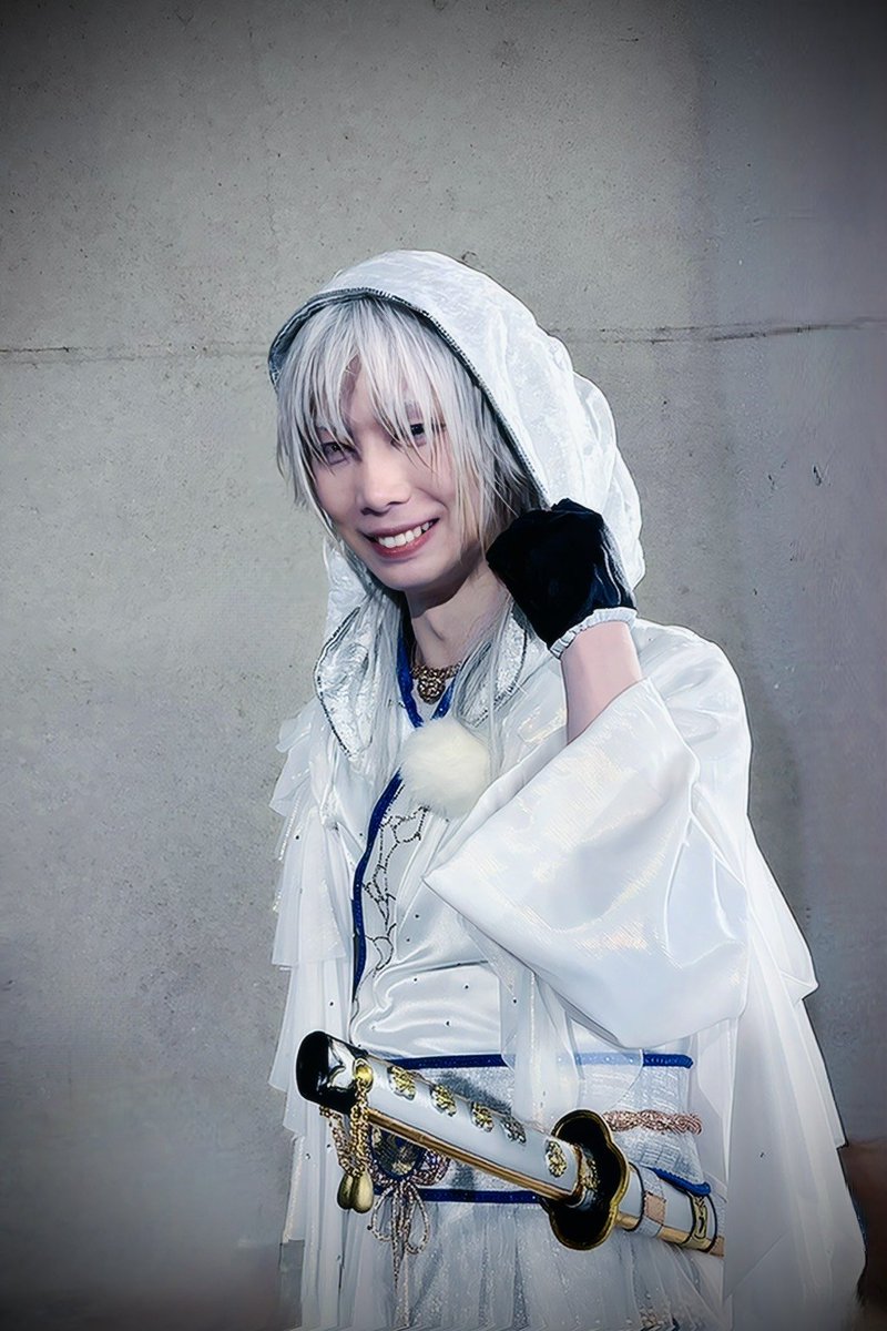 k1sk0617's tweet photo. 『刀剣乱舞 - ICE BLADE - 』

刀剣乱舞がアイスショーとなる奇跡の様な瞬間を、関わってくださった皆様のお陰で、鶴丸国永 役を演じれたこと本当に嬉しく思います。

大好きな台詞の1つ。
鶴じゃあの世までは飛べないからな。

大好きな鶴丸をもっと好きになりました。

これからも精進いたします。 https://t.co/rwDxogScFX