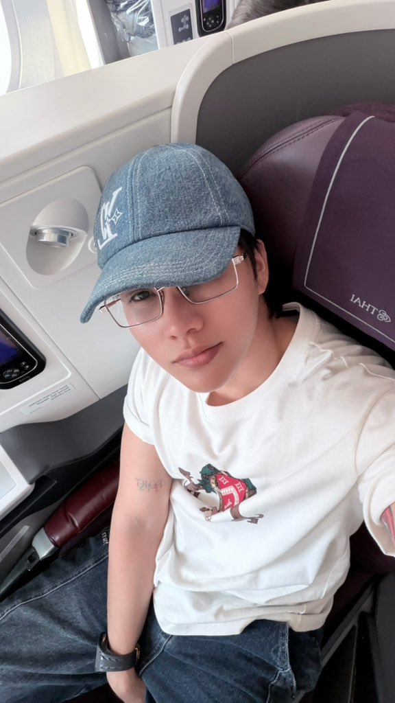 fort_fts's tweet photo. Bye bye see u next year kub ❤️🥺

#FortFTS #ComeFortZon #BabyFeat https://t.co/vYXQvF1V0u