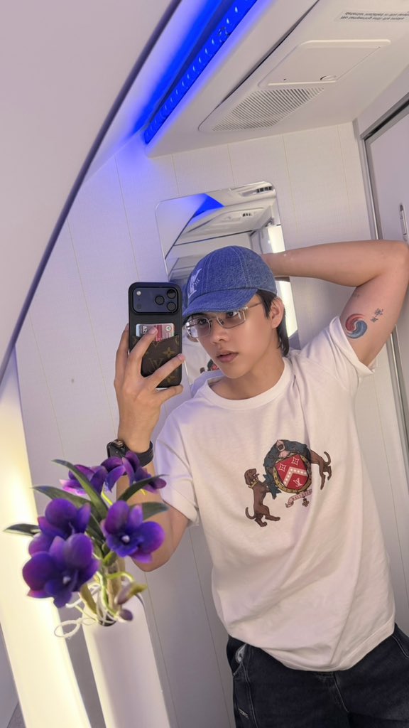 fort_fts's tweet photo. Bye bye see u next year kub ❤️🥺

#FortFTS #ComeFortZon #BabyFeat https://t.co/vYXQvF1V0u