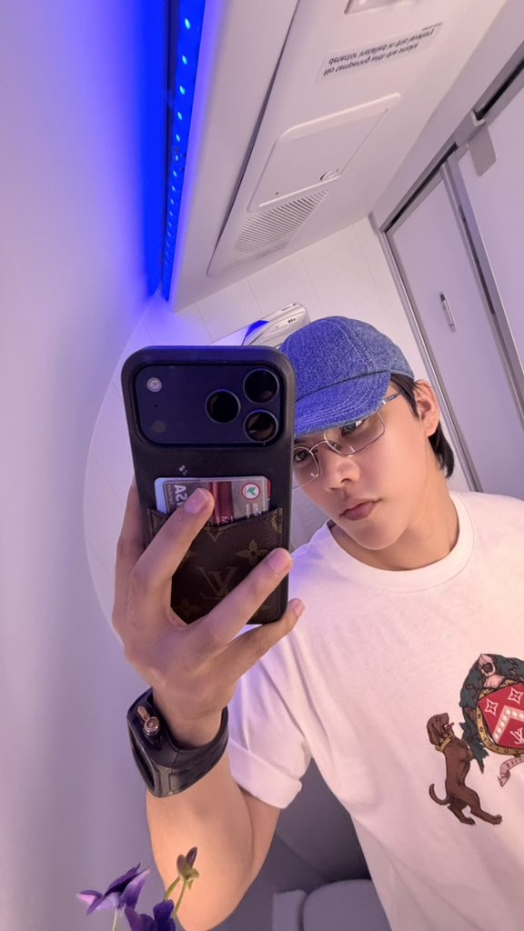 fort_fts's tweet photo. Bye bye see u next year kub ❤️🥺

#FortFTS #ComeFortZon #BabyFeat https://t.co/vYXQvF1V0u
