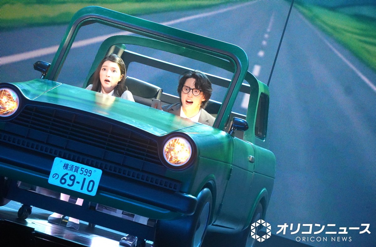 oricon's tweet photo. Travis Japan川島如恵留、“TJ”で沸かせる✨️
「とっても（T）上質（J）な時間を」
　
入江甚儀もノリノリに‼️
https://t.co/HDPHo6A3kT

舞台『ノッキンオン・ロックドドア THE STAGE』 https://t.co/7xUX7BYmol