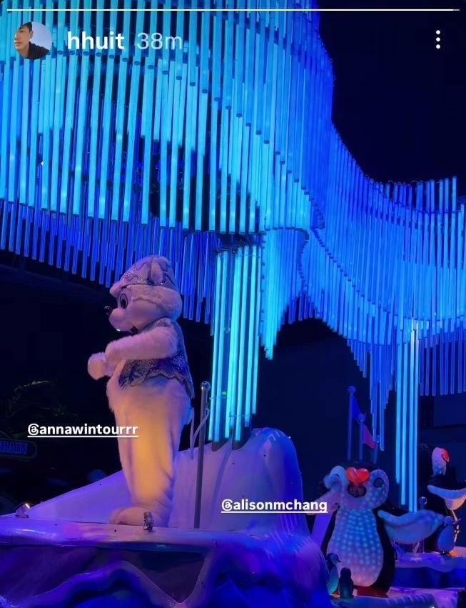 maibogs's tweet photo. Jennie's team has provided the latest update. If this is current, it means she is still in Korea and at Lotte World, possibly filming a commercial for Lotte. If she didn't attend Fashion Week in October, it means she might attend haute couture in January of next year https://t.co/ZK5Sf99MRe