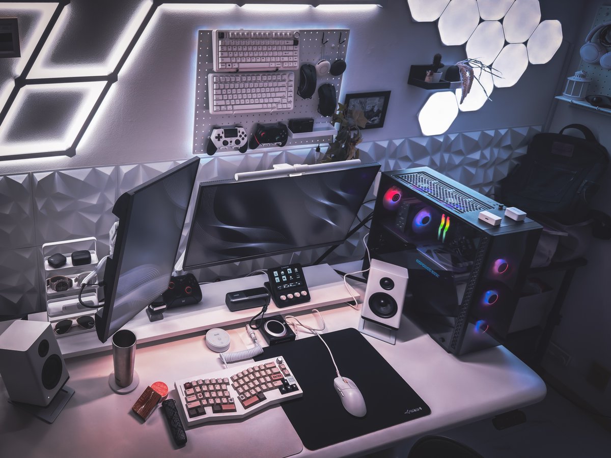 FGO_camel's tweet photo. October.5.Monday
GOOD Night 🌉
 #desksetup https://t.co/j6qaMCKSKU