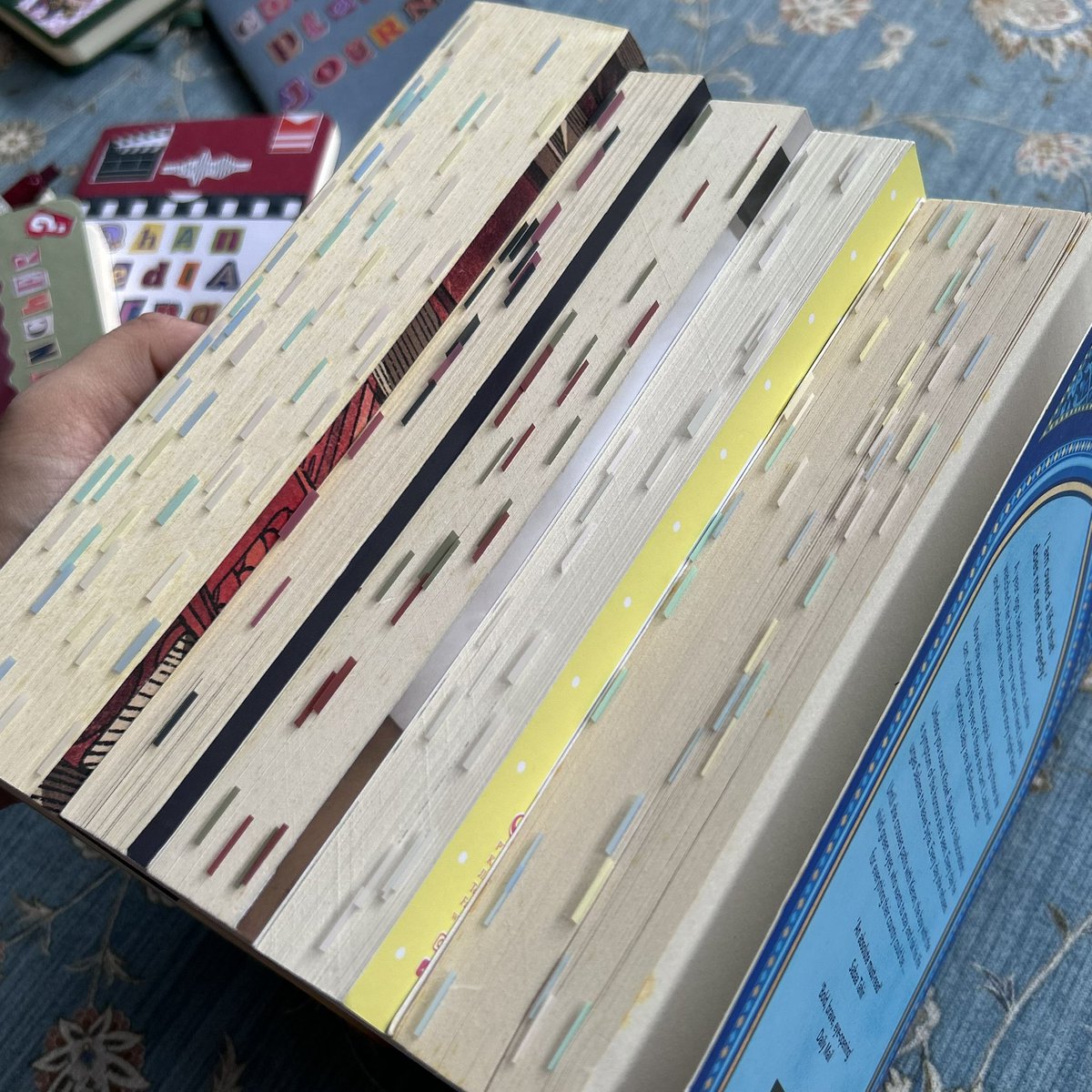 snoopywooreads's tweet photo. OPEN JOKI BACA DAN ANOTASI BUKU, DIUPDATE PAKE GOODREADS, BISA ENGLISH/INDONESIA. FEE 100k-200k (TERGANTUNG  BANYAK HALAMAN). KHUSUS FIKSI, BEBAS GENRE APA AJA.
BISA SEKALIAN UPDATE READING THREAD😋🫰🏻 https://t.co/Z6vd7bh2ZF