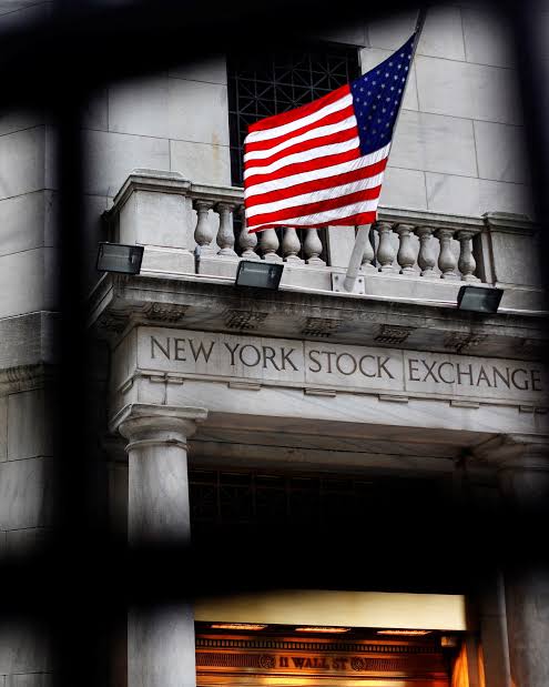 MitchellOsak's tweet photo. Cannabis Uplisting to the NYSE: All That Glitters is Not Gold https://t.co/8RPLUuYvTg #cannabis #MSOS #uplisting #NYSE #Rescheduling https://t.co/RGYb6ZsO2B
