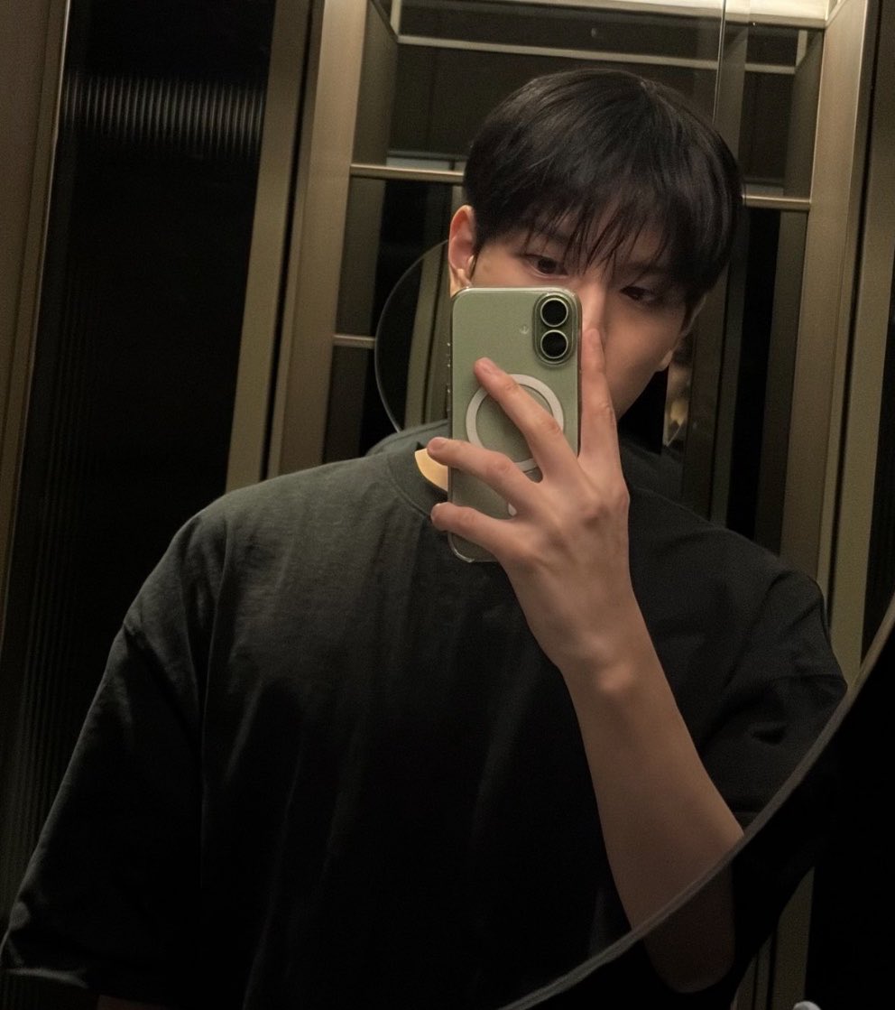 mini2mino's tweet photo. VOCALRACHA ❌
MAKNAERACHA ❌
BIG HANDS RACHA ✅✅ https://t.co/AAKOKBxcSr