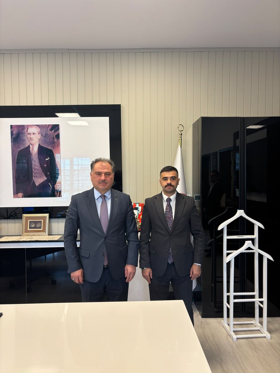 Ocakumraniye's tweet photo. Ümraniye Ülkü Ocakları olarak, yeni eğitim-öğretim döneminin başlaması vesilesiyle Ümraniye İlçe Millî Eğitim Müdürümüz Sayın Mustafa Özen’i ziyaret ettik.

Gerçekleştirdiğimiz ziyarette gençlerimizin eğitimi, geleceği ve eğitim mücadelemiz üzerine istişarelerde bulunduk. https://t.co/e8ErqtpDRF