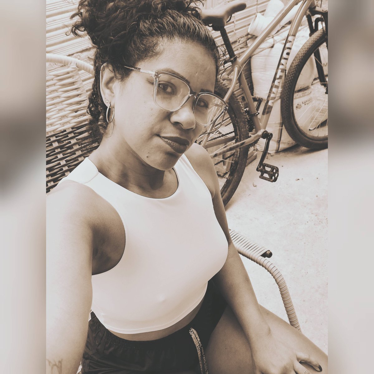 rosesouzagmail's tweet photo. Bom dia, 😚
Aquecidinha antes d entra em ação 🏋‍♂️ https://t.co/fxNSQ2nsU2