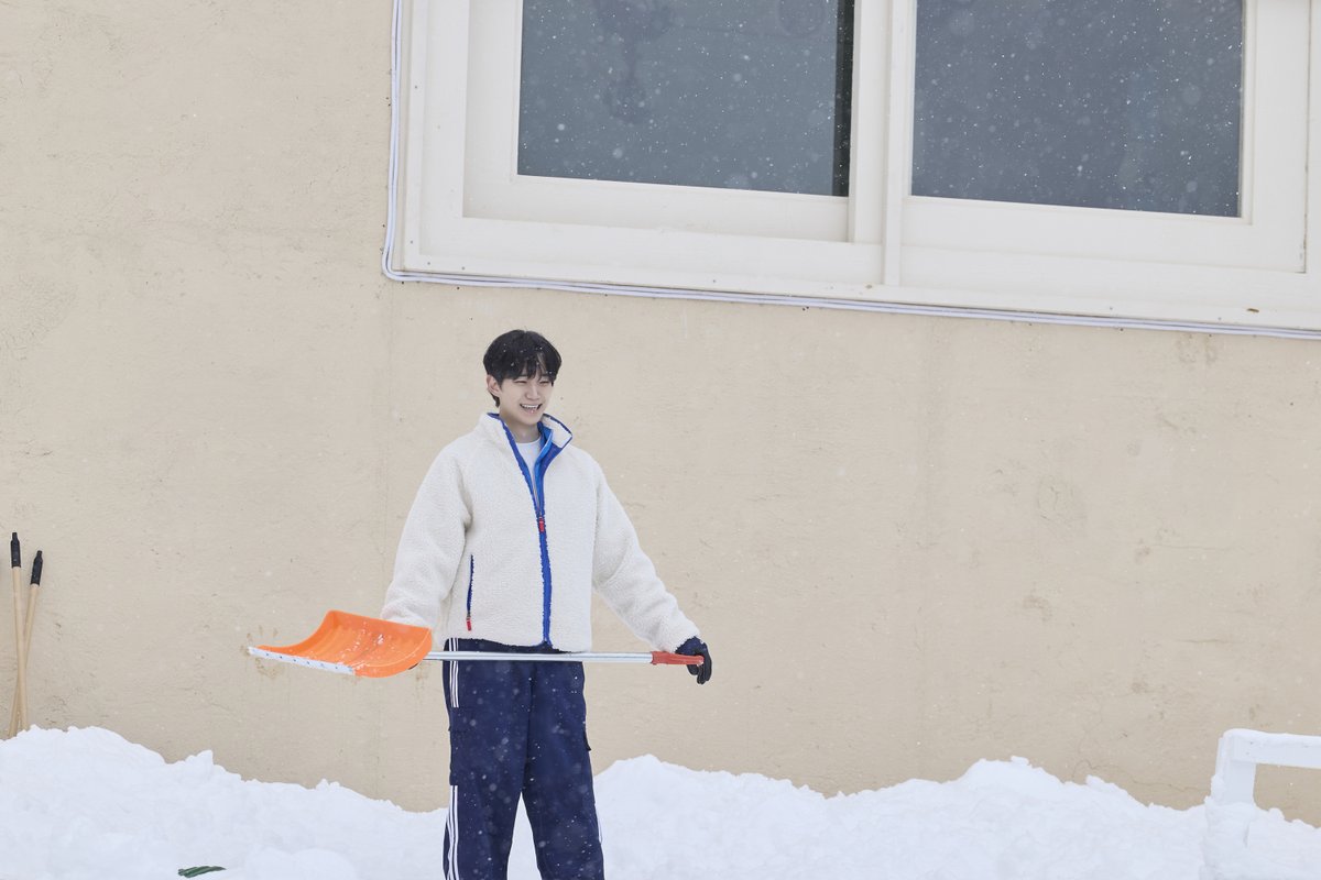 NetflixKR's tweet photo. 마지막까지 대환장인 점이 너무 기안장스러움🤦🏻‍♀️

체크아웃 전까지 낭만 꽉 껴요.. <대환장 기안장> 시즌2, 마지막 에피소드, 오늘 오후 5시 공개. 오직 넷플릭스에서. https://t.co/i2mQVwFGSM