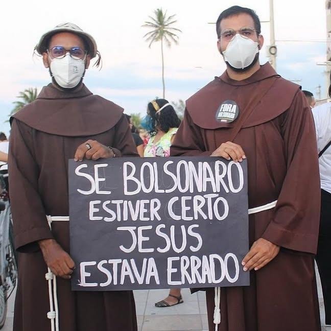 lanaflowerz's tweet photo. Se Bolsonaro estiver certo Jesus estava errado https://t.co/Ln6Un5suGB