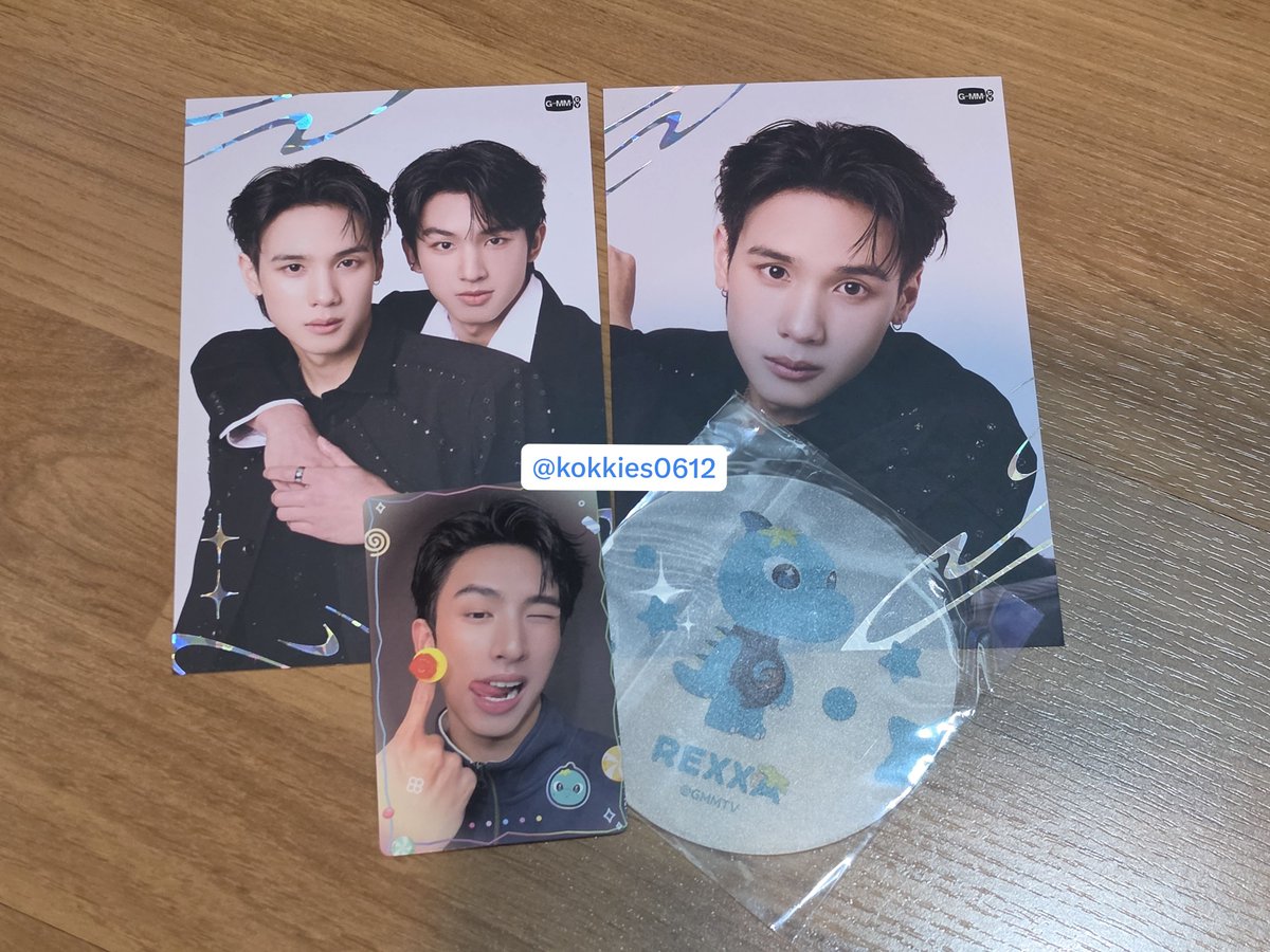 kokkies0612's tweet photo. wts : set การ์ด โปสการ์ด ที่รองแก้ว ตามรูป อย่างละ 1 ชิ้น
🐣 ม่อนโปรเกรส   = 125
🐥 เซิฟจาว่า  = 180

🎡 f2f รับที่งาน 6,8,11 / 🎠ส่ง40
(รับพรุ่งนี้ได้ช่วงบ่ายโมงเป็นต้นไปค่ะ)

#Rexxa
#ตลาดนัดSurfJava 
#ตลาดนัดAlmondProgress
#ตลาดนัดgmmtv 
#GMMTVFANIVAL2026HappyFamily https://t.co/d1Mz697qq2