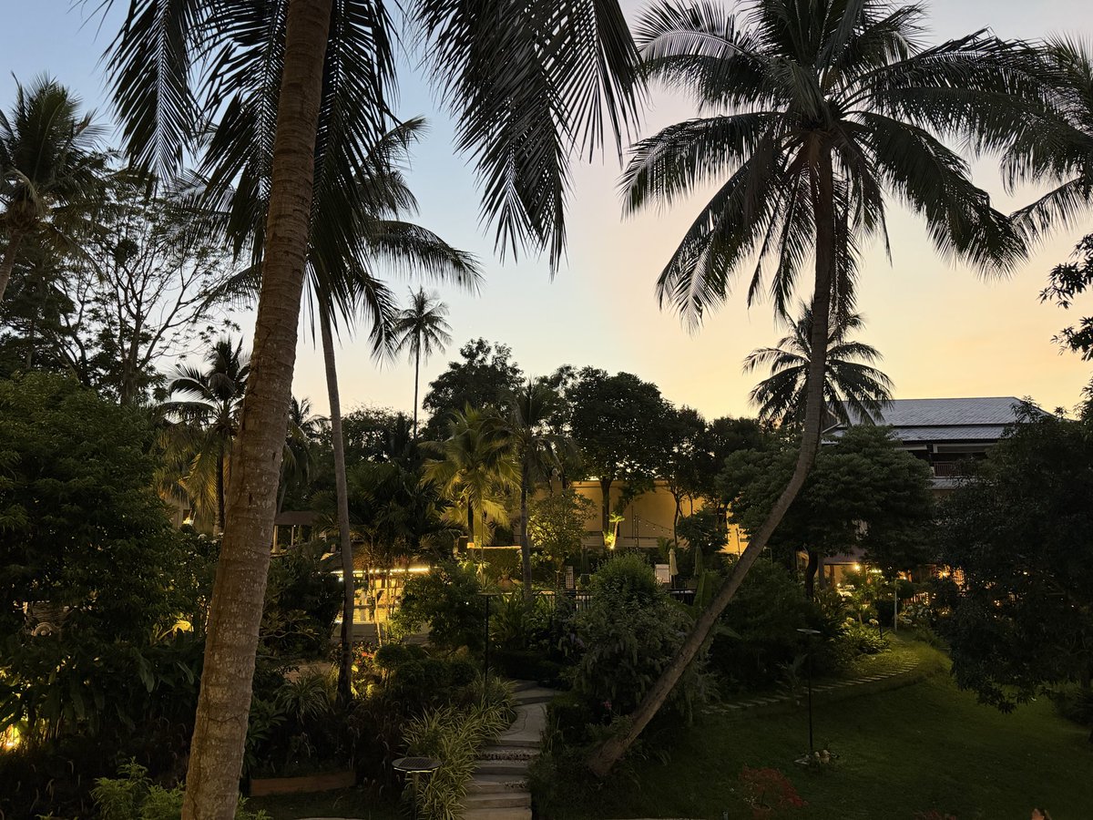 marathon_mac12's tweet photo. Sometimes the view from the balcony reminds you why… https://t.co/Y7AVrh3Zyk