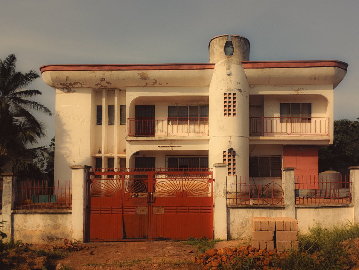 UgwuKenechukw10's tweet photo. Old Money I Saw In Enugu🇳🇬

Photographed By Ugwu Kenechukwu. https://t.co/L6exEE2e2K