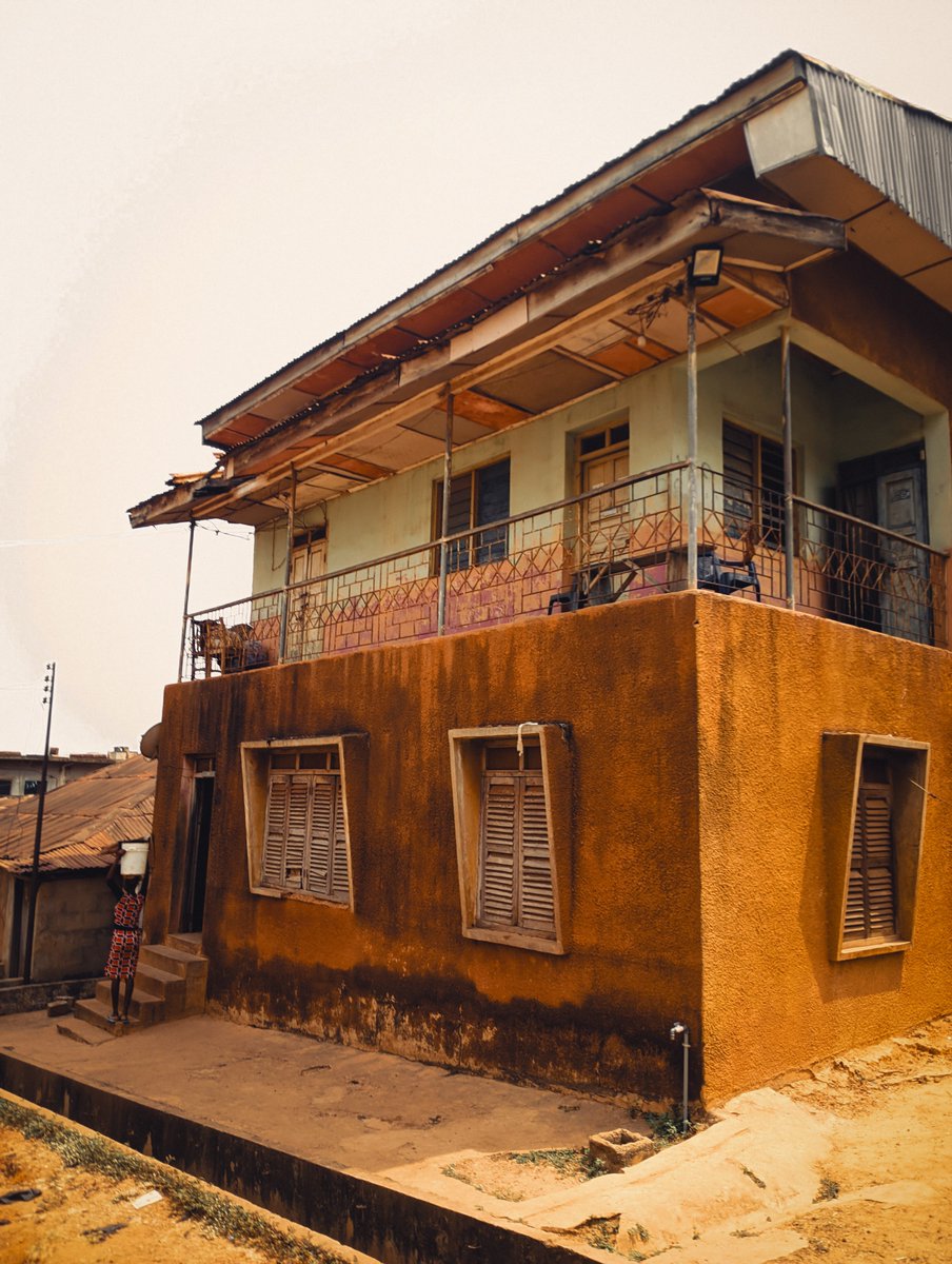 UgwuKenechukw10's tweet photo. Old Money I Saw In Enugu🇳🇬

Photographed By Ugwu Kenechukwu. https://t.co/L6exEE2e2K