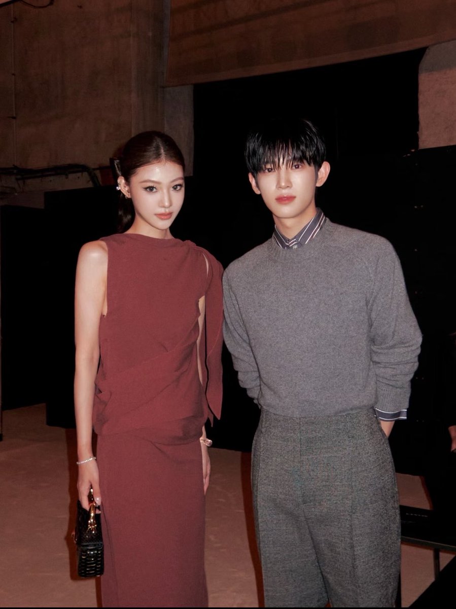 BbyChannel94032's tweet photo. 2x ketemu 2x foto mana auranya sama2 mantep lagi☺️🫶

MARNI MFW &amp; LANVIN PFW https://t.co/bgzZDpgqI1