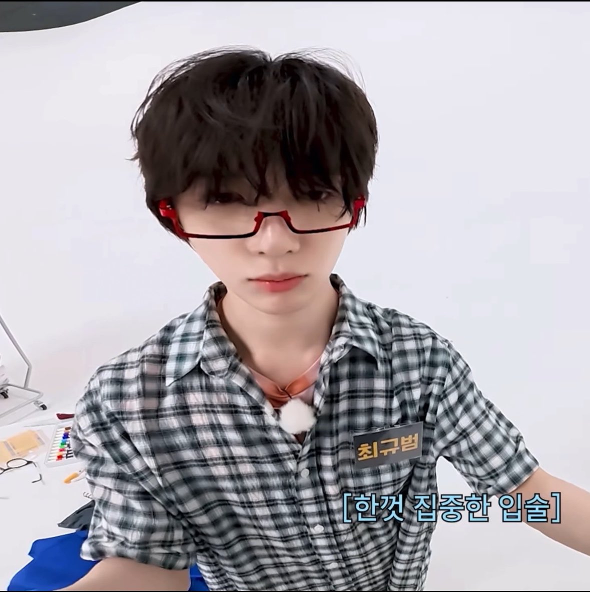 beomgyuhourly's tweet photo. HE LOOKS SO GOOD https://t.co/T8gef5gReu