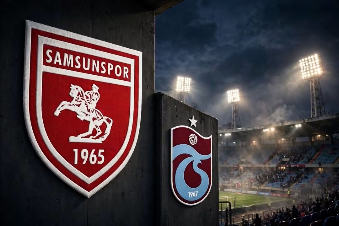 Alihqy5's tweet photo. Türkiye'nin tartışmasız en iyi hücum futbolunu oynatan hocasıyla çalışıyoruz!!!

Drongelen, Holse gibi oyuna doğrudan katkı veren oyuncuları maalesef bu sezon takımdan ayrıldı.

Takım iskeletini oluşturan bu oyunculardan sonra takıma katılan futbolcuların bir arada oynama alışkanlığı henüz oturmadı ancak milli ara bu eksiği tamamladı.

Önümüzde zor bir Trabzonspor maçı var.

Salah'lı bir kadroya sahip olmalarına rağmen Trabzonspor'un bu maçta Samsunspor karşısında mutlak puan kaybedeceğini düşünüyorum.

Çünkü tek alternatif topçuları Mohammed Salah!!

Fink Hoca'nın doğru yerlerde Salah'la olan pas bağlantıları kesildiği sürece gol bulmaları neredeyse imkansız olacaktır.

Samsunspor hücum futbolu sistemini oturtursa galibiyet kaçınılmaz olacaktır.

Yine söylüyorum Samsunspor galibiyeti bekliyorum...