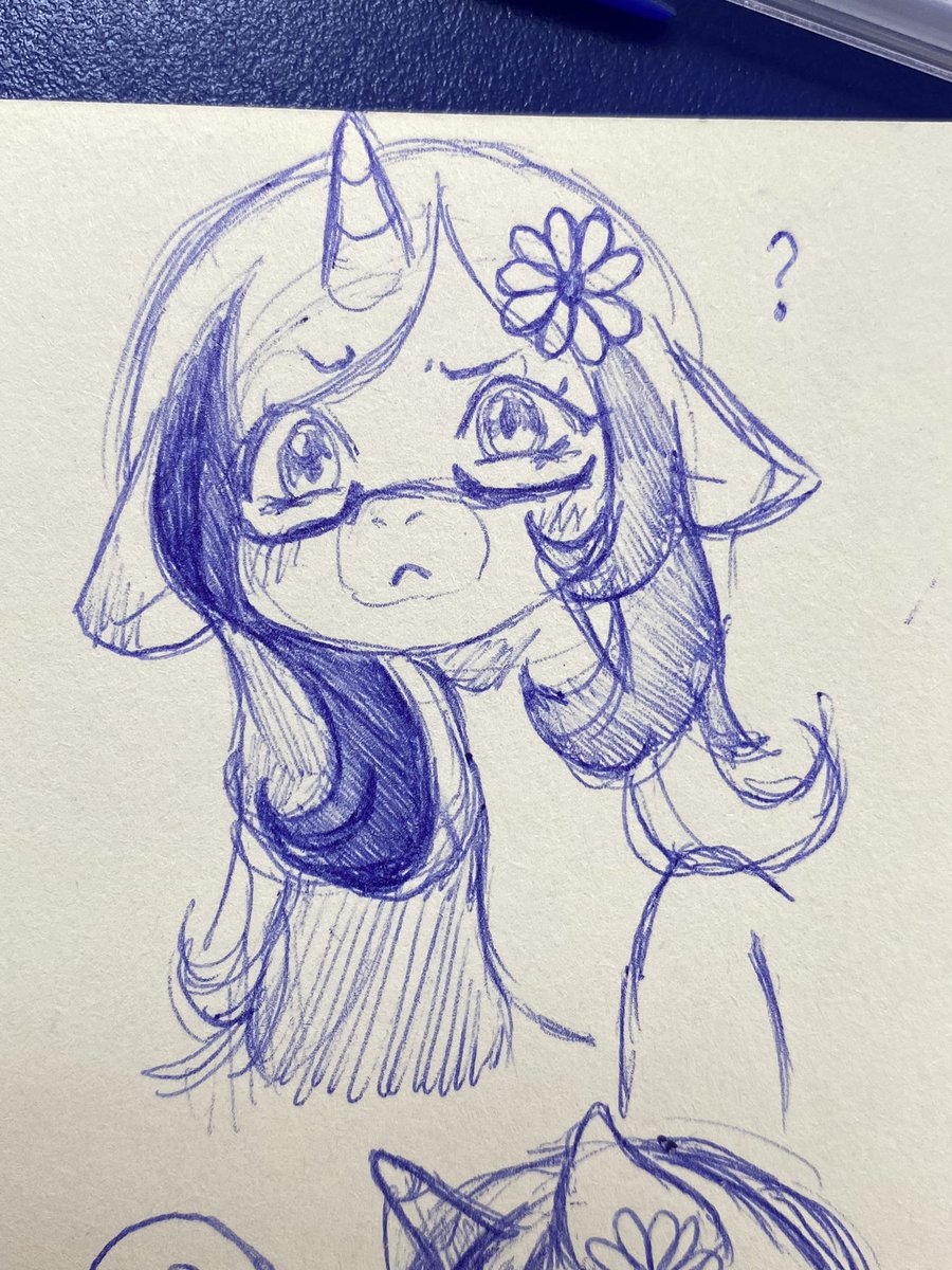 pinkanina's tweet photo. 🧐 #mlp https://t.co/s1RJo2yeGS