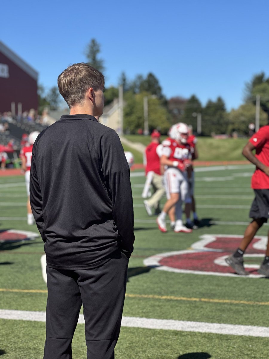 27parkerthomas's tweet photo. Thank you to the Wittenberg coaches @CoachWallaceDC , @CoachCoad, @CoachCruzen and the entire @WittFootball staff for inviting me to experience Homecoming at Edwards-Maurer Field this past Saturday.

Homecoming at Wittenberg is the real deal. The atmosphere, the fans and the energy around the program made for an incredible experience. It was a tough, close loss, but watching the Tigers compete until the final whistle made the game feel like a home game on Friday Nights with a brotherhood that goes till the clock stops. 

One of my favorite parts of the visit was hearing from an older Wittenberg alum who shared his experience as a Tiger and the impact Wittenberg had on his life. His message about making the right college choice and finding a place where you can grow as a person really stuck with me.

Grateful for the conversations, the hospitality and the opportunity to experience Wittenberg in person. Thank you to everyone who took the time to make me feel welcome.

I’m looking forward to staying connected and continuing to learn more about what it means to be a Tiger.

Tiger Up! 🐯🔴⚪️

#TigerUp #WittenbergFootball #WittenbergTigers #CollegeFootball #Recruiting #ClassOf2027