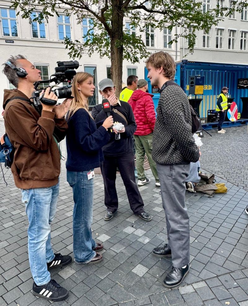 DemacProject's tweet photo. Join in support of Ukraine in @BevarUkraine's @UkraineFryser campaign to provide assistance to the civilian population of Ukraine through the winter. The campaign will host the “Point of Resilience” event, 2 October - 18 October at Kultorvet, Copenhagen. #UkrainianDiaspora https://t.co/cUrecJQ1rU