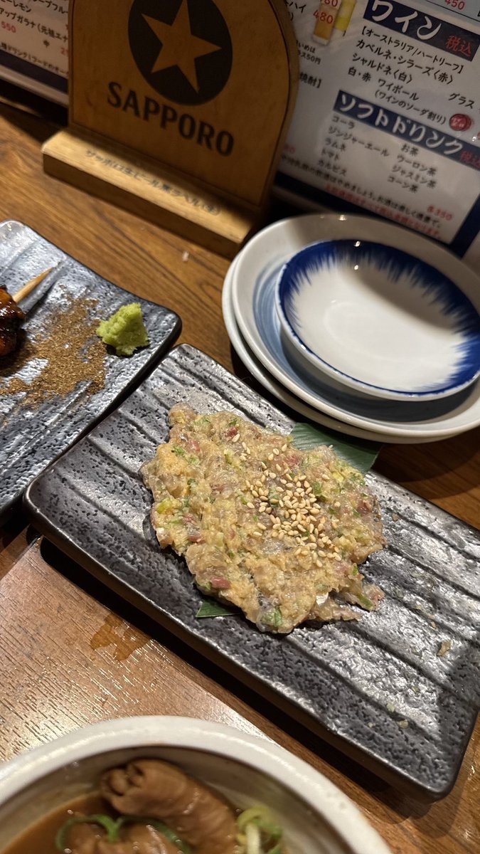 そういえば関西でなめろうって見ないな？と思ったら千葉の郷土料理らしい！神のおつまみなのに...🐟 https://t.co/ODWH5jsqJk