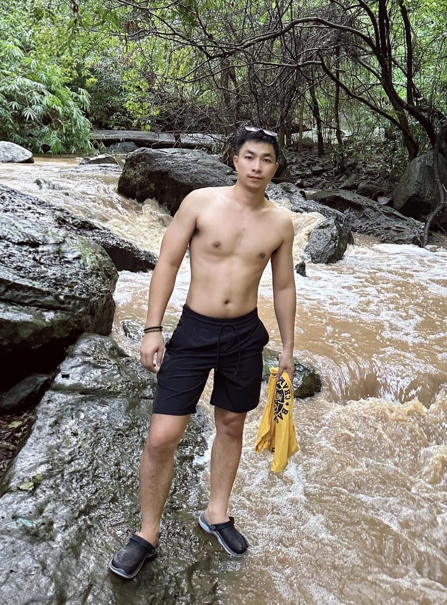 KengPjai's tweet photo. ชอบหน้าฝน💦 https://t.co/cb3WZNFVuj