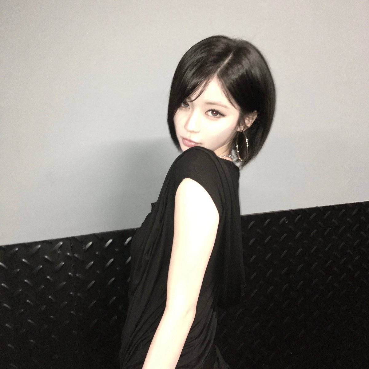asbaenami's tweet photo. –🐰; Noir state of mind🕷️ https://t.co/iU38PNUTRg